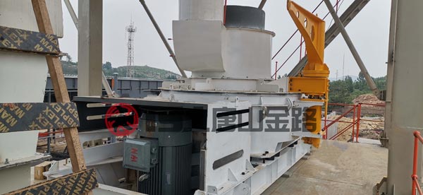 錘破、對輥破、立軸沖擊破三種制砂設(shè)備優(yōu)劣對比